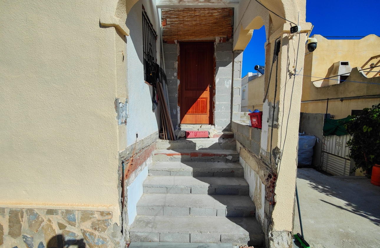 Rynek wtórny - Szeregowiec - San Miguel de Salinas