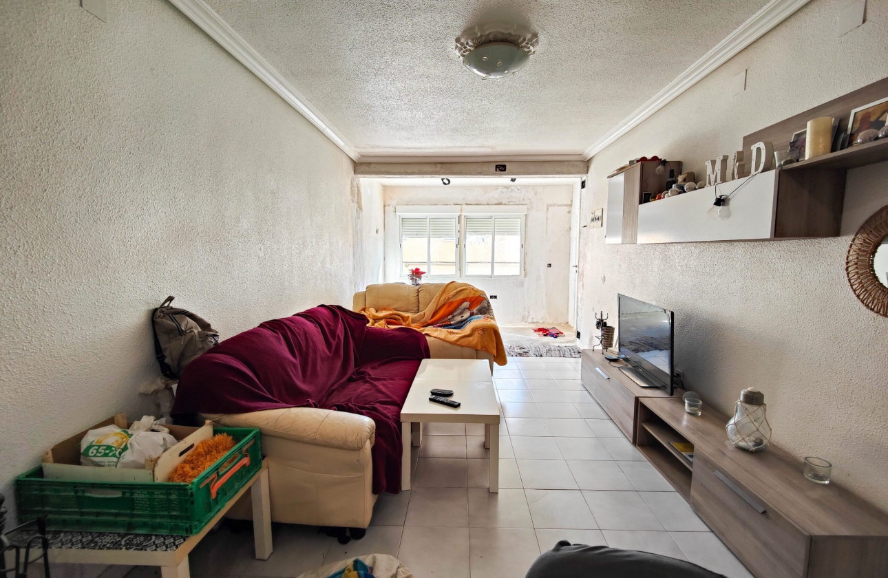 Rynek wtórny - Szeregowiec - San Miguel de Salinas