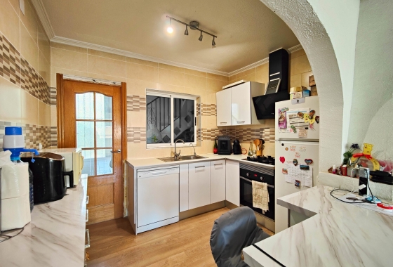 Rynek wtórny - Szeregowiec - San Miguel de Salinas