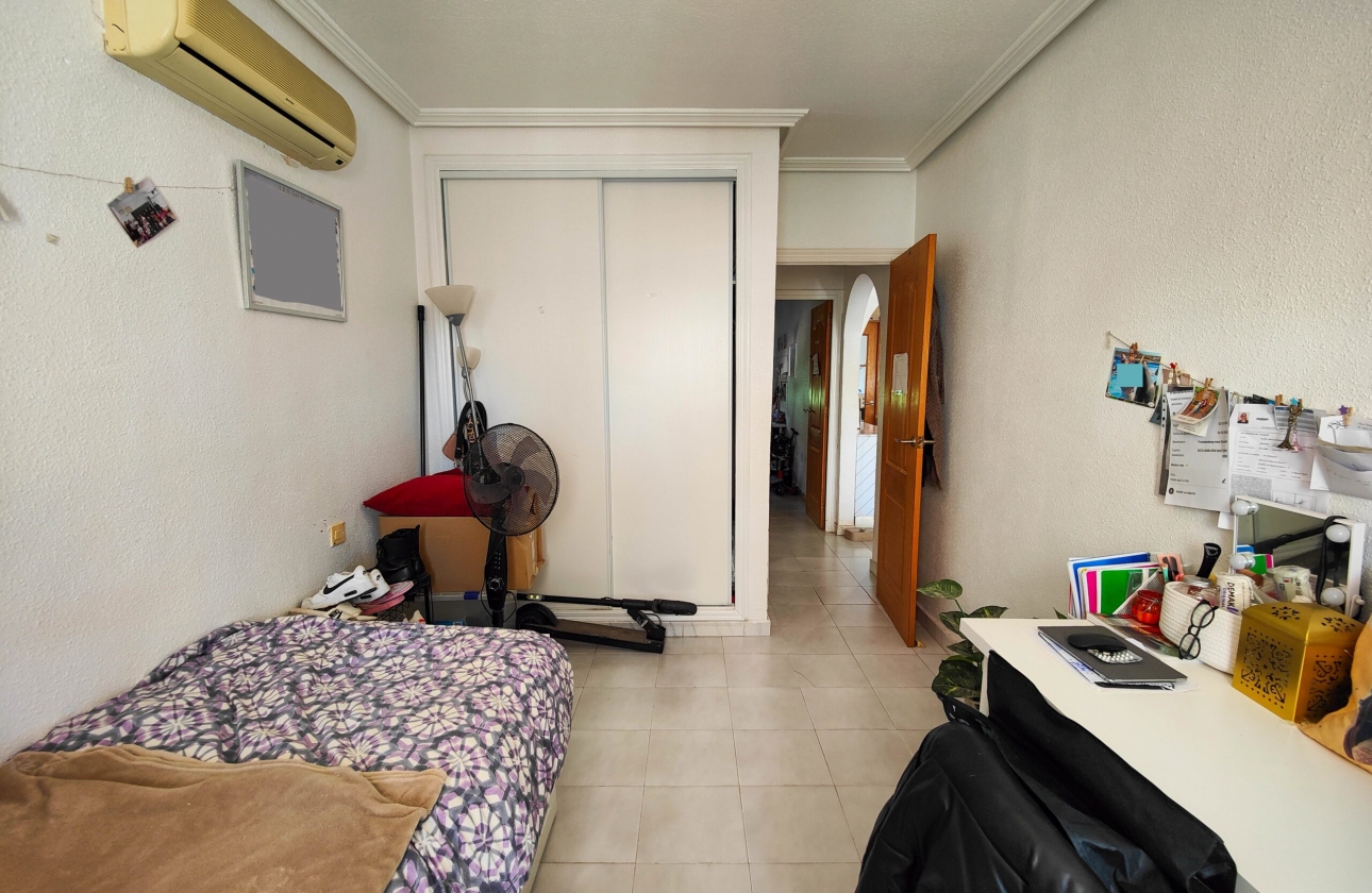 Rynek wtórny - Szeregowiec - San Miguel de Salinas