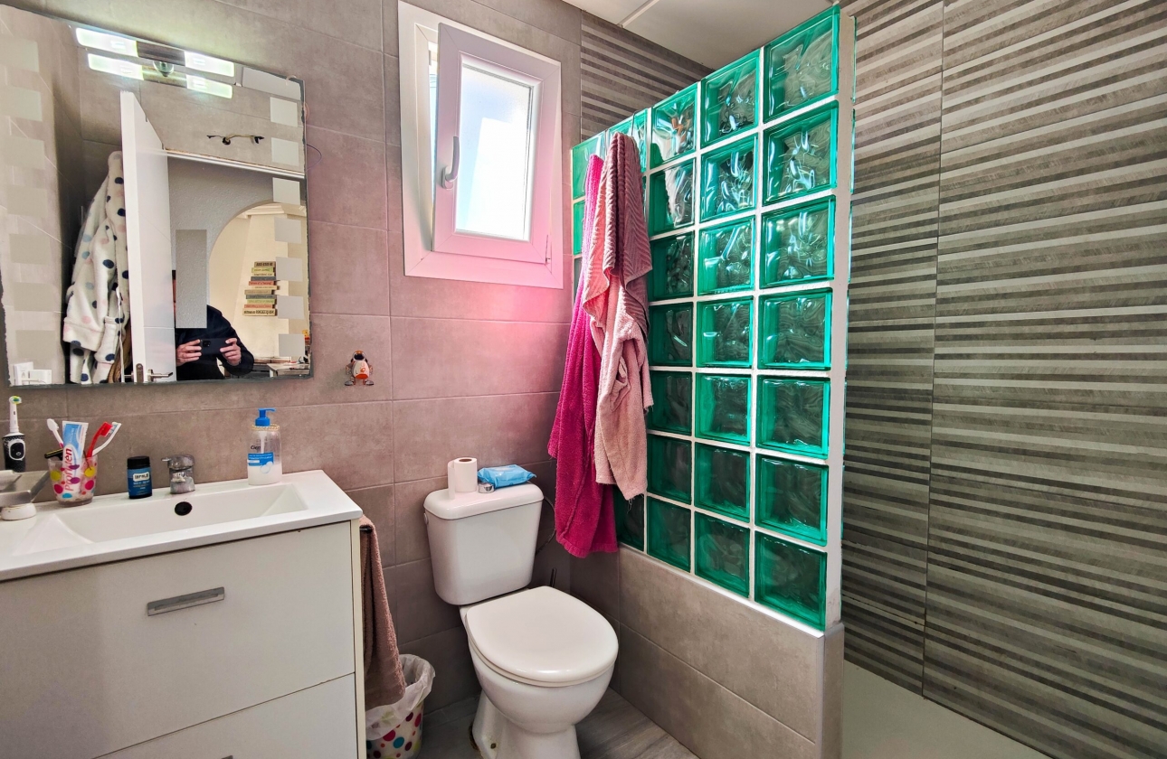 Rynek wtórny - Szeregowiec - San Miguel de Salinas