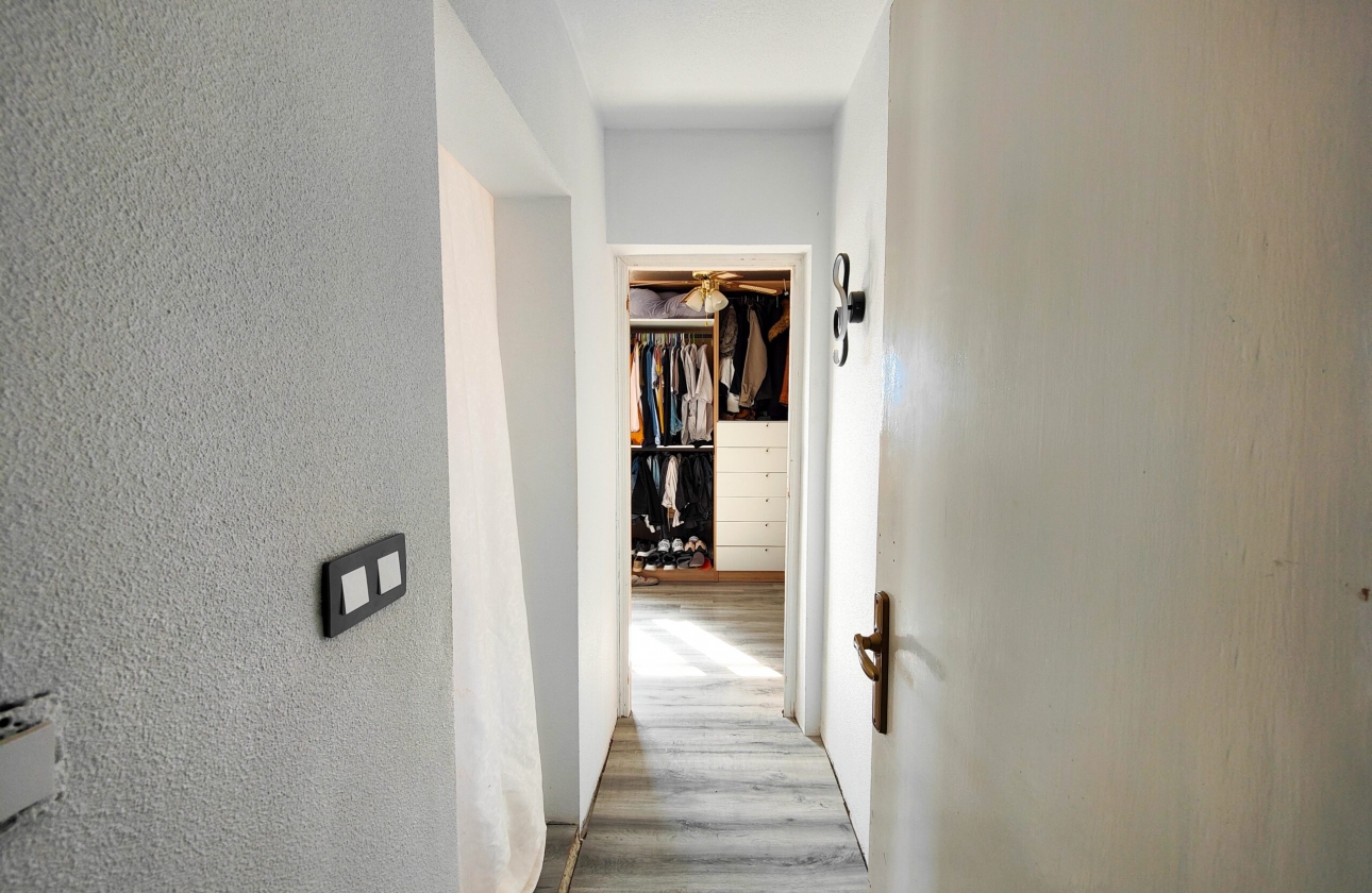 Rynek wtórny - Szeregowiec - San Miguel de Salinas