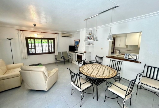 Rynek wtórny - Villa - Orihuela Costa - La Zenia