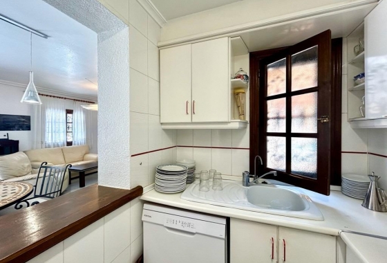 Rynek wtórny - Villa - Orihuela Costa - La Zenia