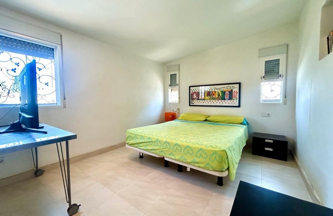 Rynek wtórny - Villa - Orihuela Costa - La Zenia