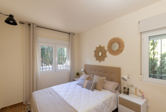 Rynek pierwotny - Szeregowiec - La Nucía - Fuente Alamo