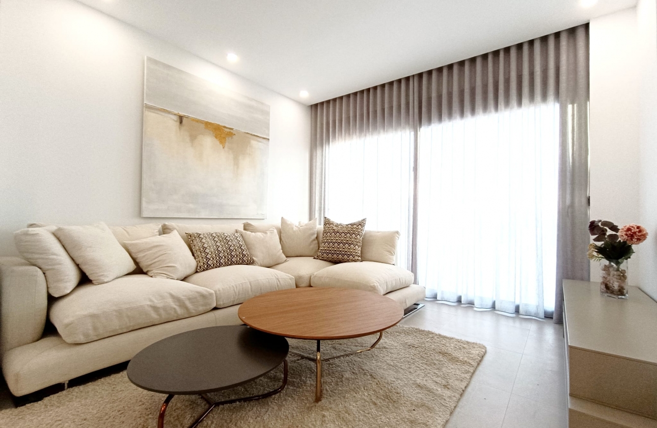 Rynek pierwotny - Szeregowiec - Benijofar