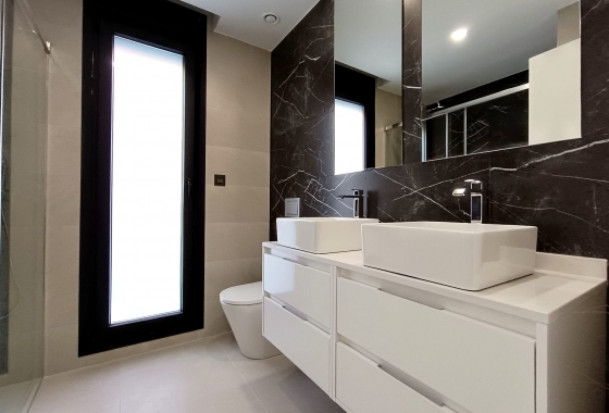 Rynek pierwotny - Szeregowiec - Benijofar