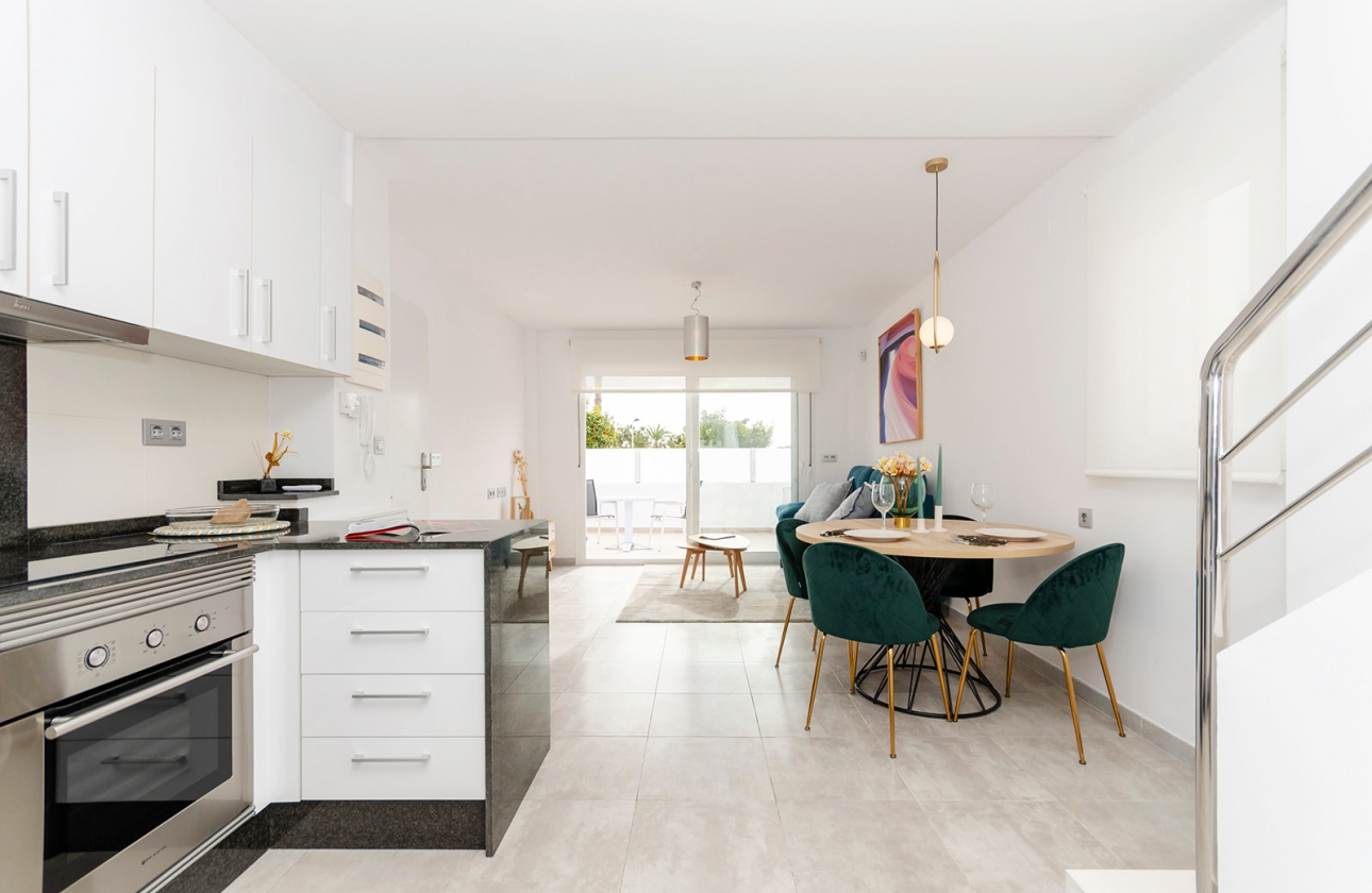 Obra nueva - Adosado - Torrevieja