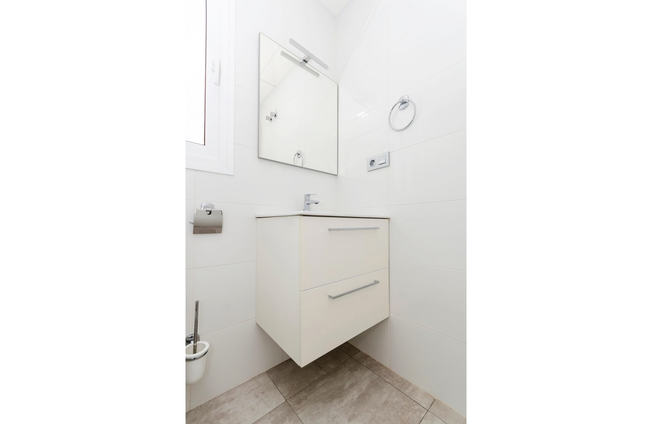 Obra nueva - Adosado - Torrevieja