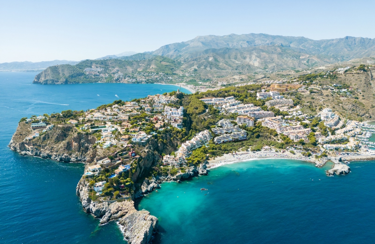 Obra nueva - Villa - Almuñécar