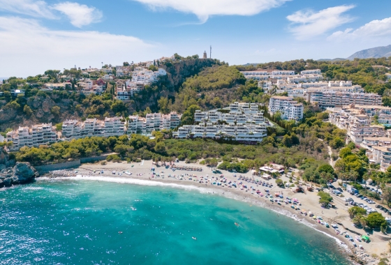 Obra nueva - Villa - Almuñécar