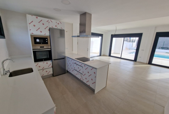 Rynek pierwotny - Villa - Manilva