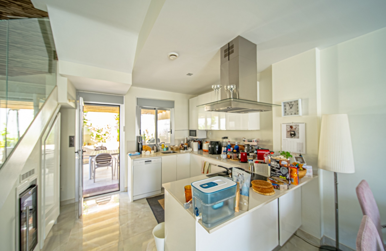 Rynek wtórny - Villa - Orihuela Costa - Lomas de Cabo Roig