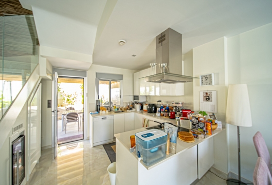 Rynek wtórny - Villa - Orihuela Costa - Lomas de Cabo Roig