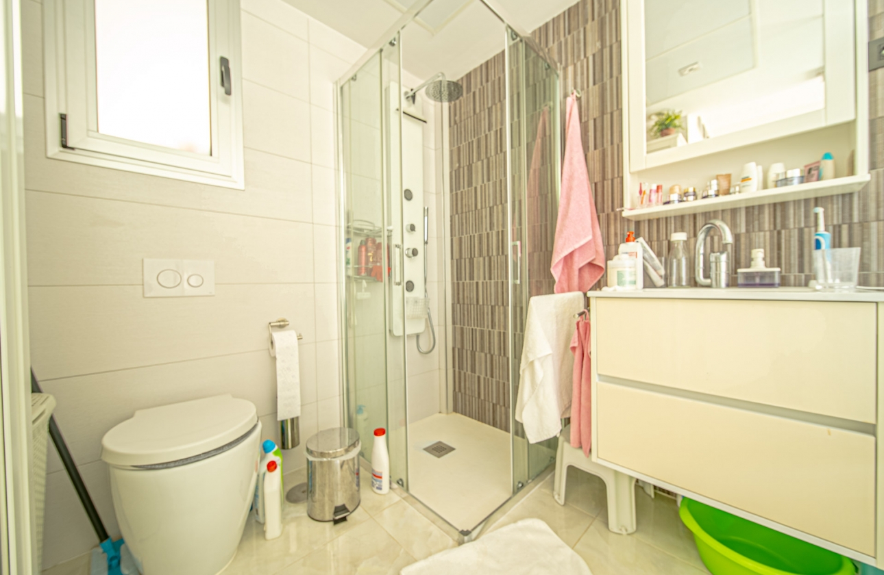 Rynek wtórny - Villa - Orihuela Costa - Lomas de Cabo Roig