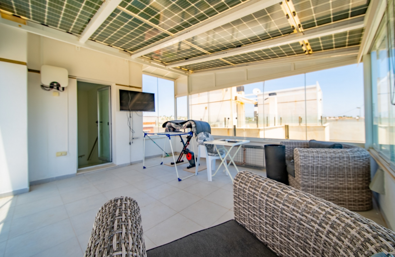 Rynek wtórny - Villa - Orihuela Costa - Lomas de Cabo Roig