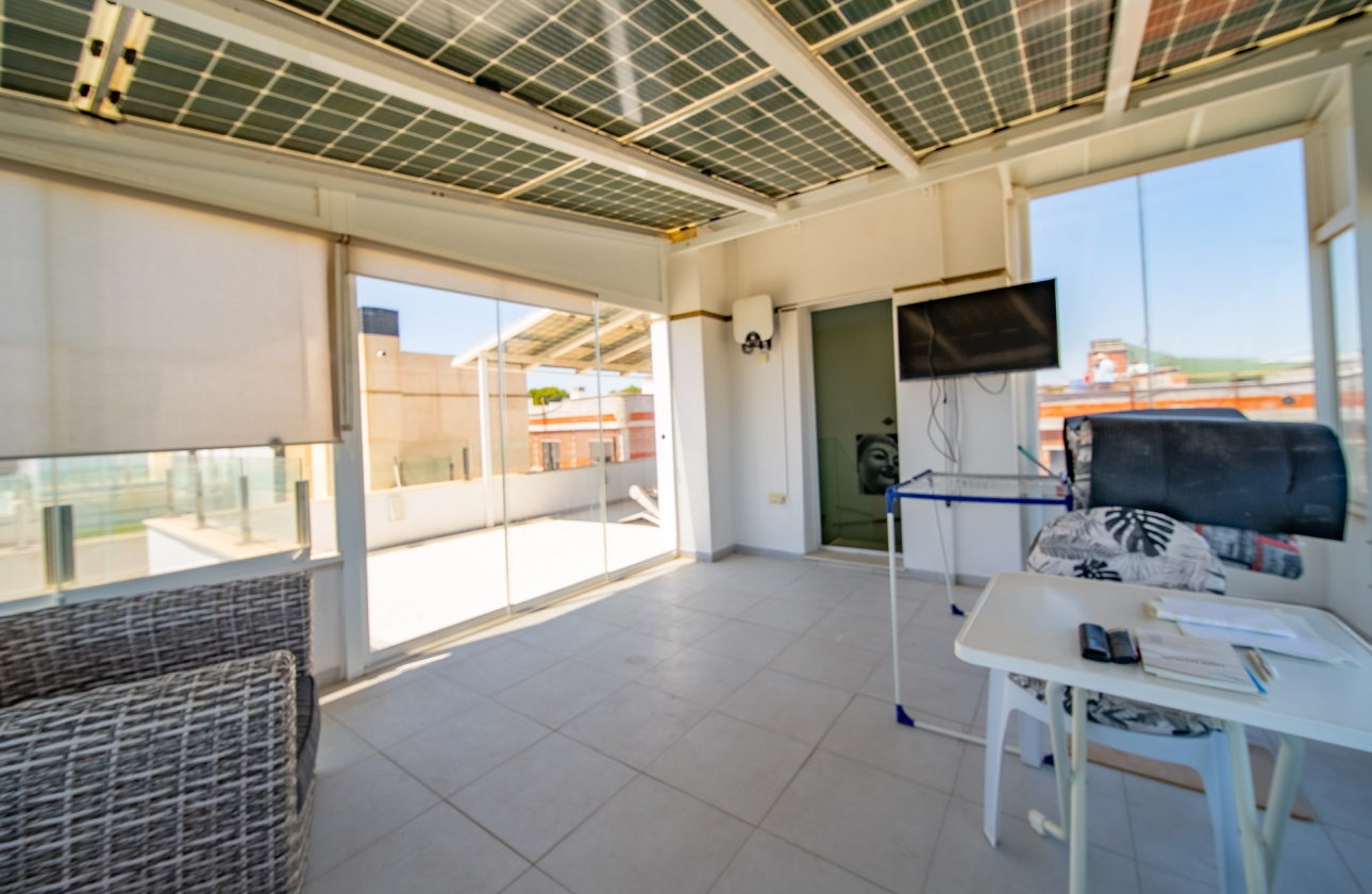 Rynek wtórny - Villa - Orihuela Costa - Lomas de Cabo Roig