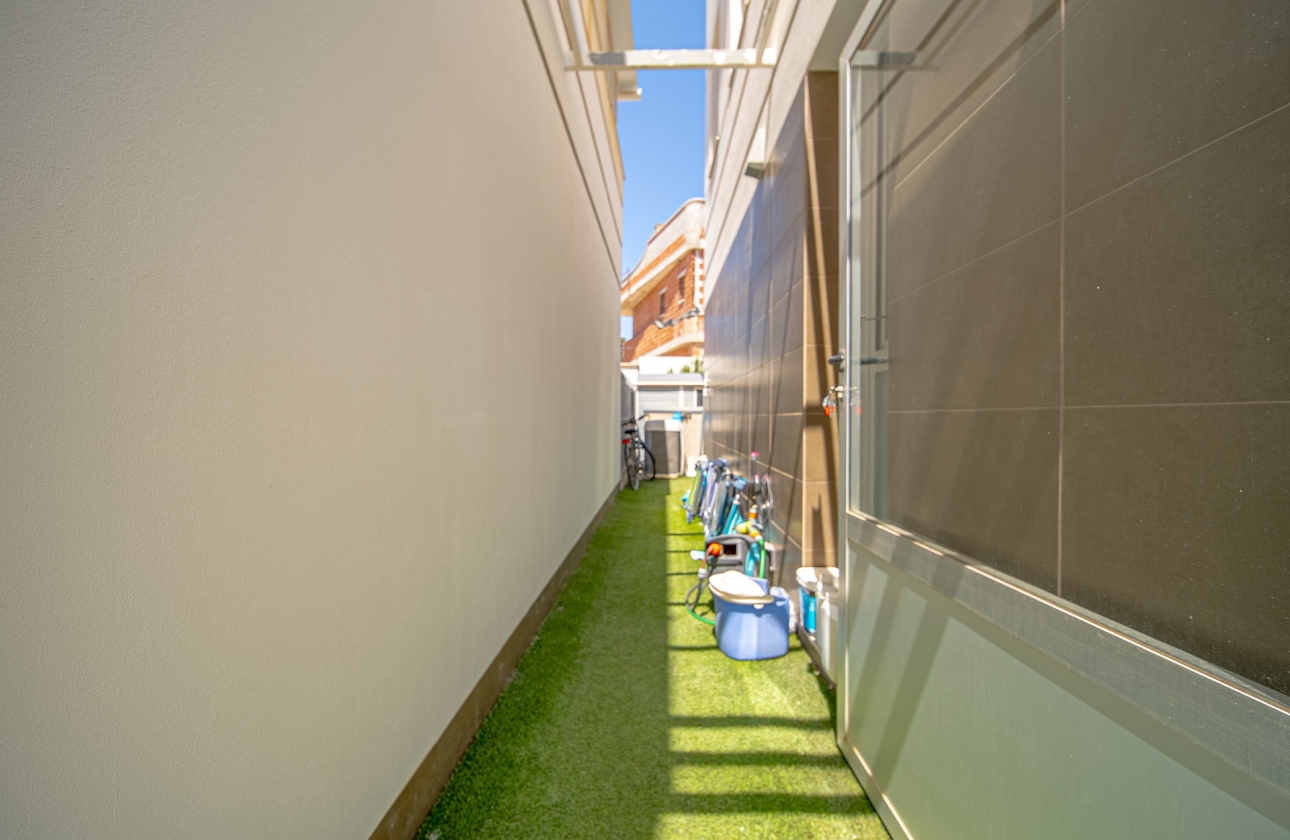 Rynek wtórny - Villa - Orihuela Costa - Lomas de Cabo Roig