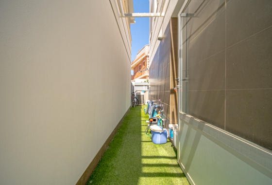 Rynek wtórny - Villa - Orihuela Costa - Lomas de Cabo Roig