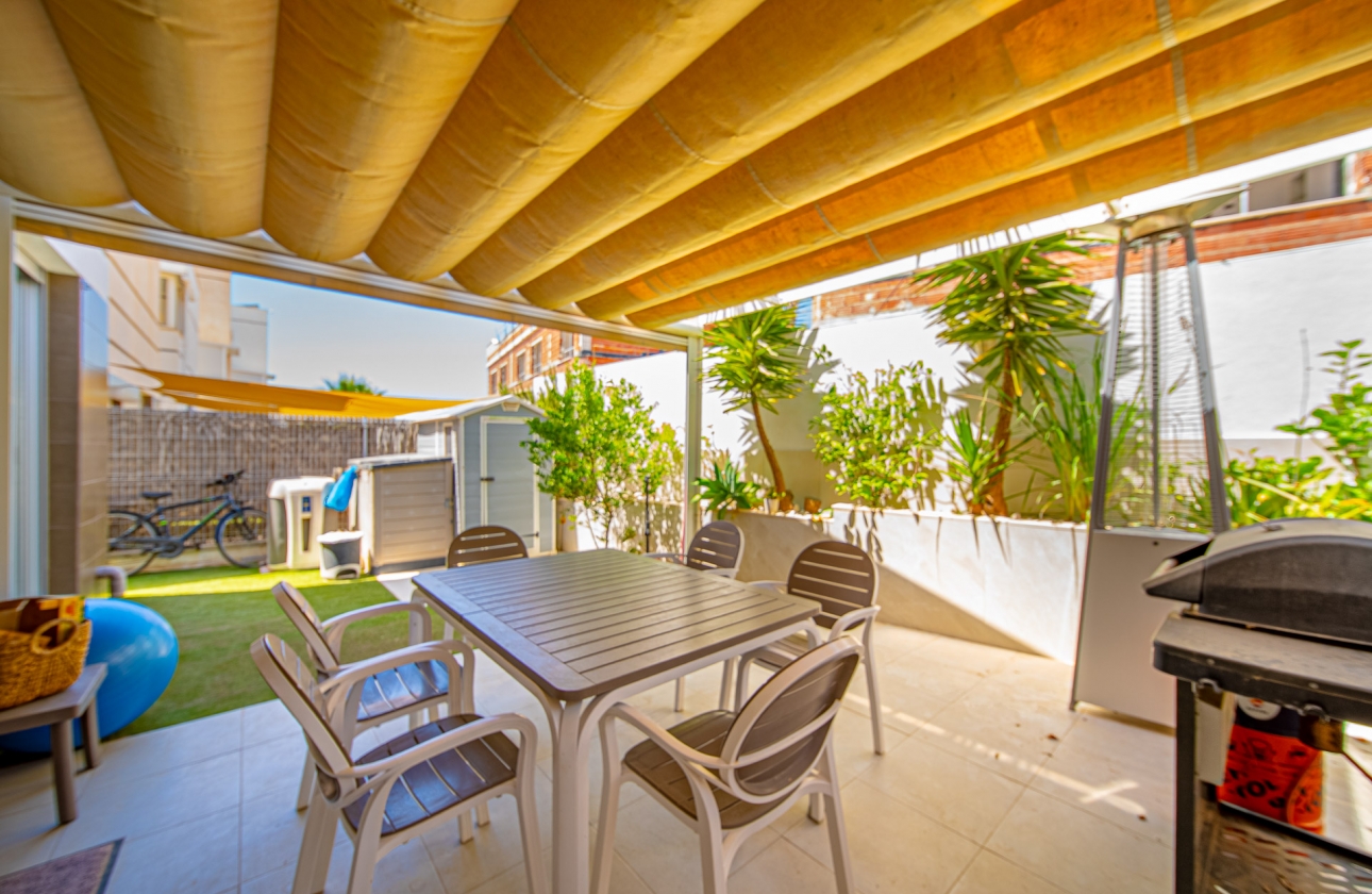 Rynek wtórny - Villa - Orihuela Costa - Lomas de Cabo Roig