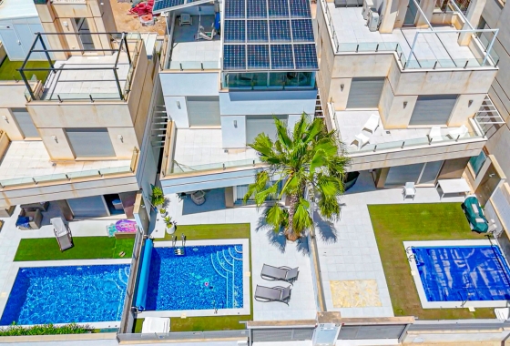 Rynek wtórny - Villa - Orihuela Costa - Lomas de Cabo Roig