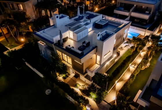 Obra nueva - Villa - Marbella