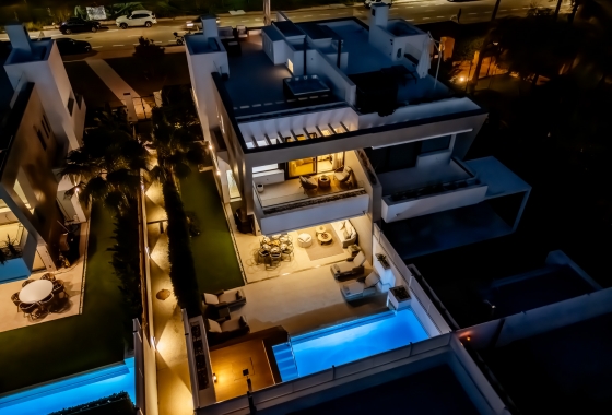 Obra nueva - Villa - Marbella