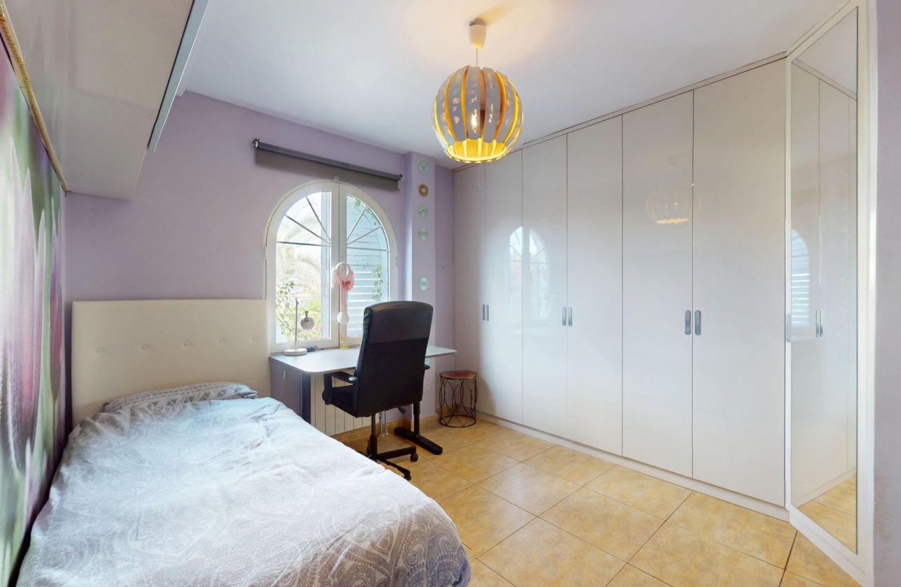 Rynek wtórny - Villa - Orihuela Costa - La Zenia