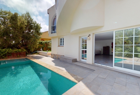 Rynek wtórny - Villa - Orihuela Costa - La Zenia