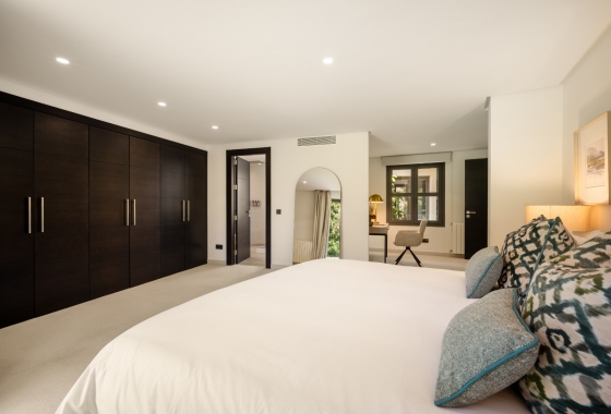 Rynek pierwotny - Villa - Marbella