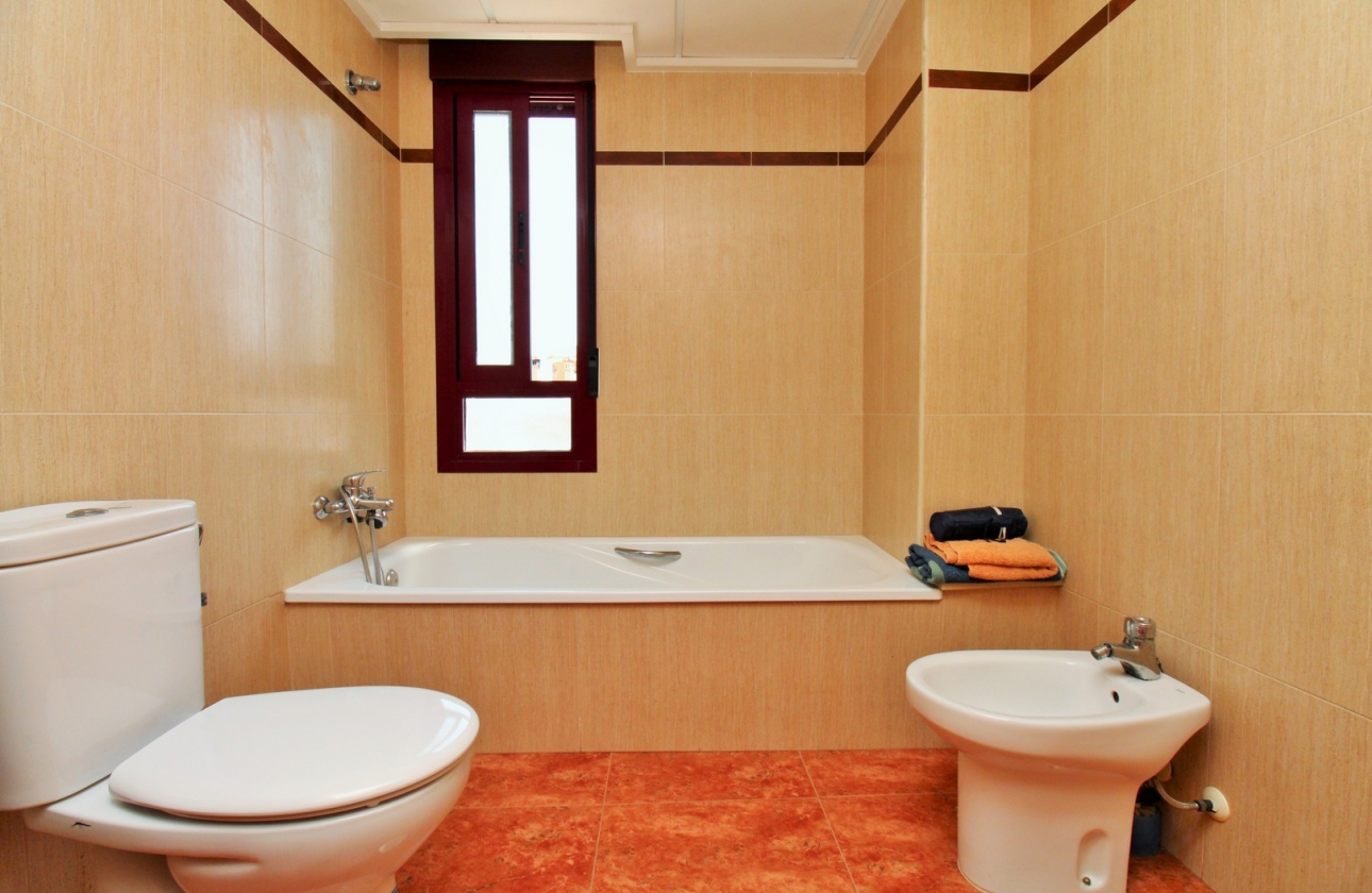 Rynek wtórny - Bliźniak - Orihuela - Los Desamparados