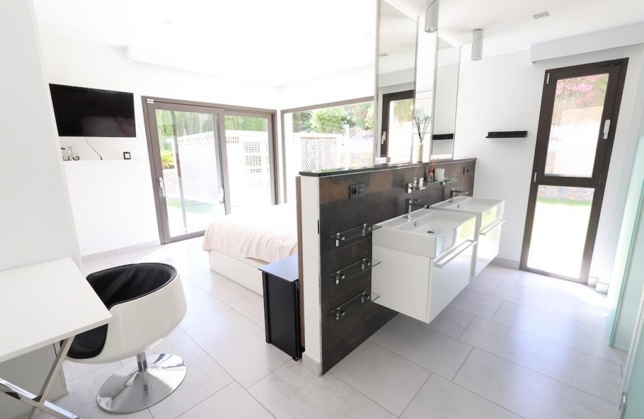 Resale - Villa - Jávea - Monte Olimpo