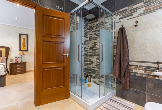 Rynek wtórny - Villa - Los Montesinos - La Herrada