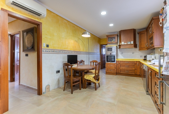 Rynek wtórny - Villa - Los Montesinos - La Herrada