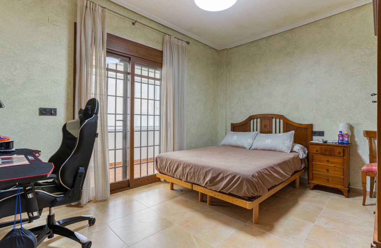 Rynek wtórny - Villa - Los Montesinos - La Herrada