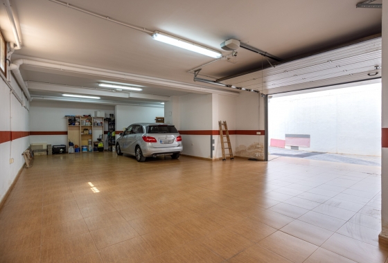 Rynek wtórny - Villa - Los Montesinos - La Herrada