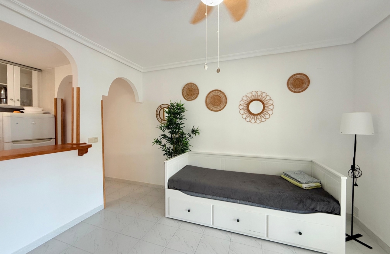 Rynek wtórny - Studio/Kawalerka - Torrevieja - La Mata