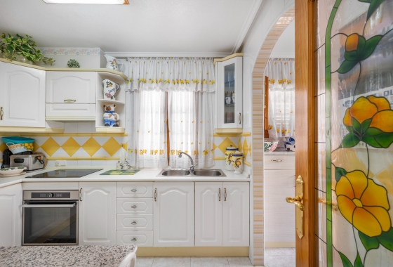 Rynek wtórny - Villa - Torrevieja - Zona los Frutales