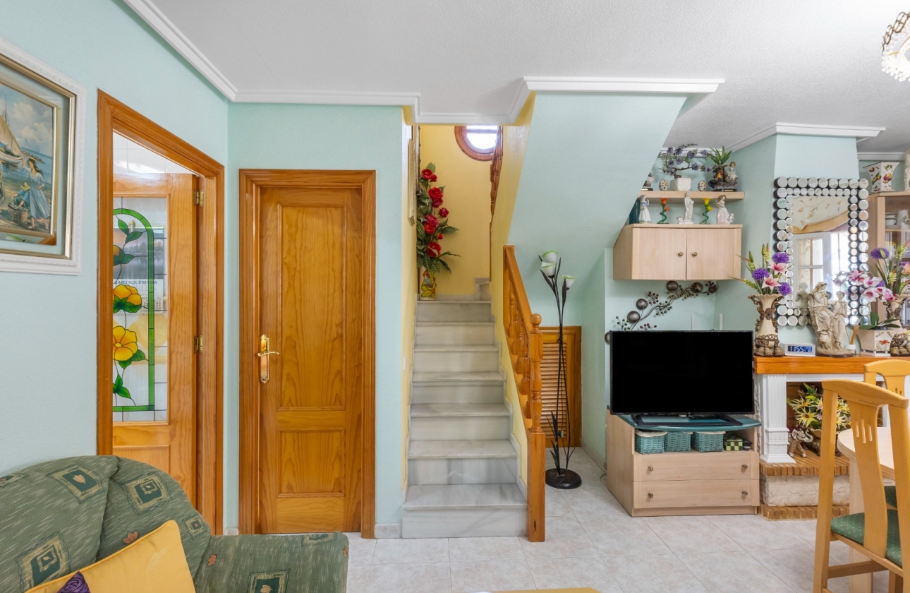 Rynek wtórny - Villa - Torrevieja - Zona los Frutales