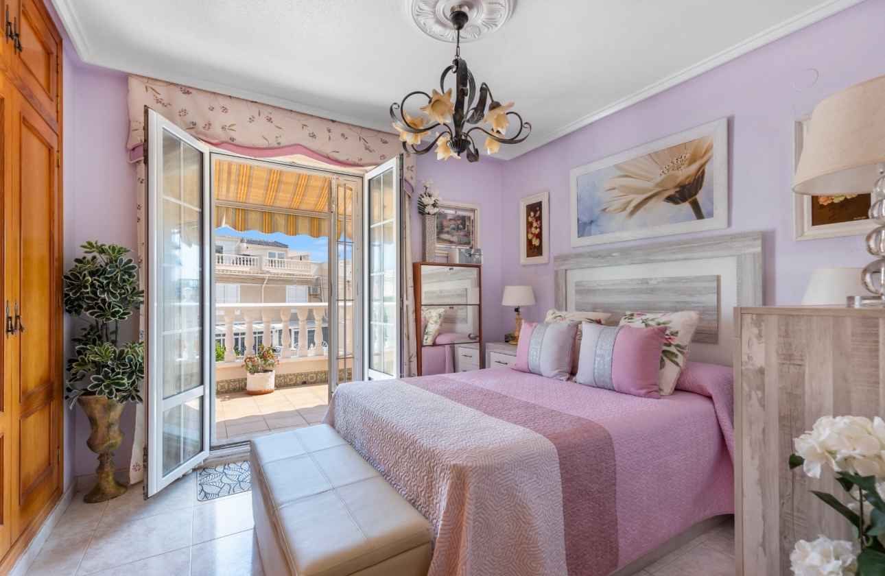 Rynek wtórny - Villa - Torrevieja - Zona los Frutales