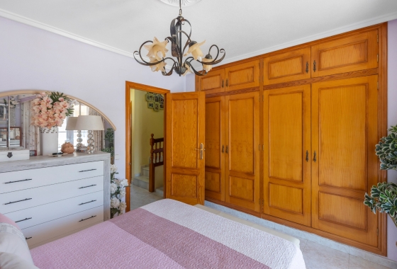 Rynek wtórny - Villa - Torrevieja - Zona los Frutales