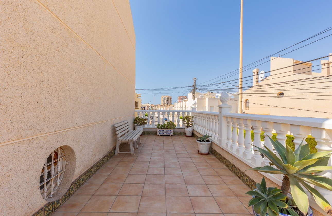 Rynek wtórny - Villa - Torrevieja - Zona los Frutales