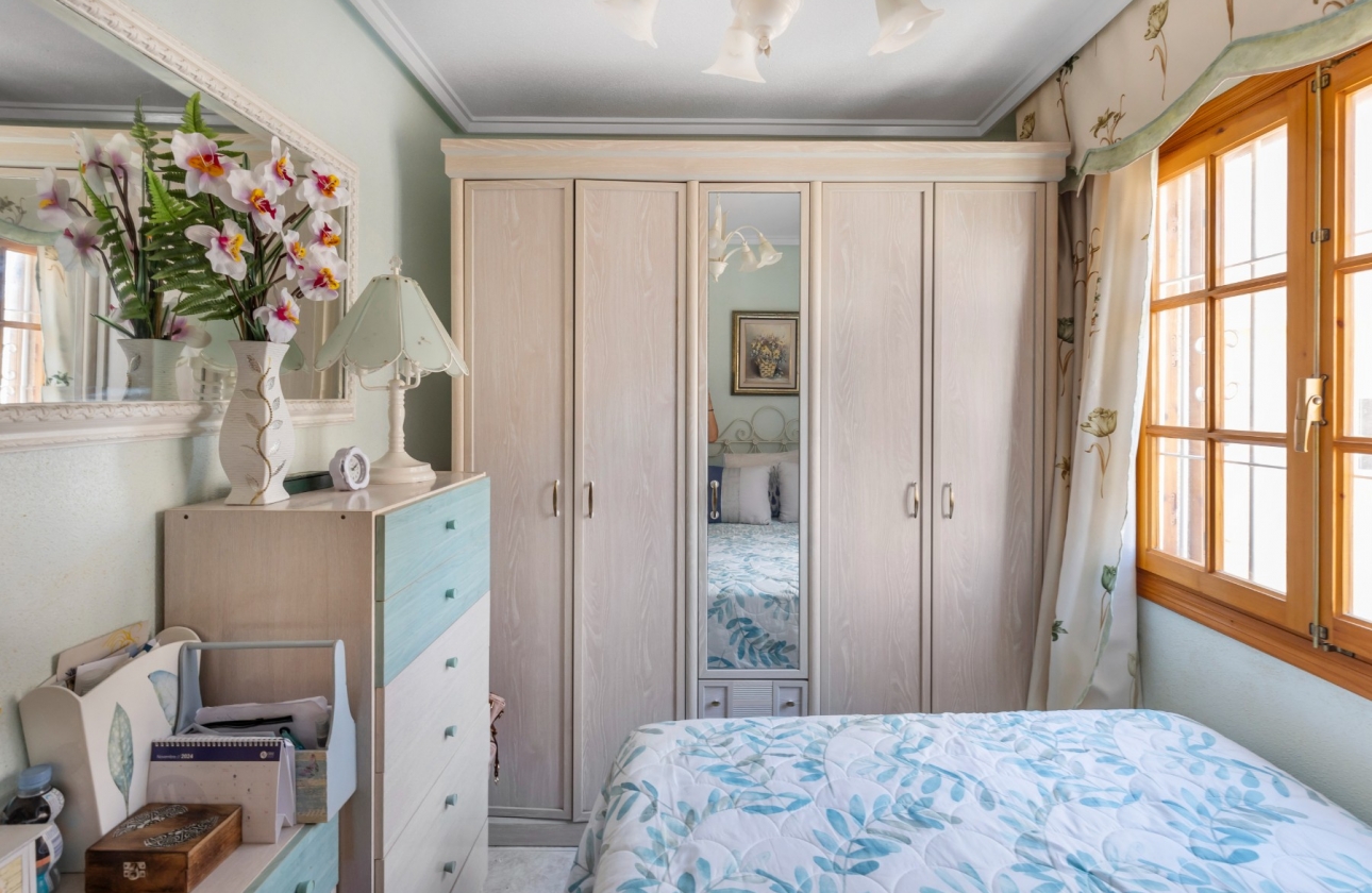 Rynek wtórny - Villa - Torrevieja - Zona los Frutales