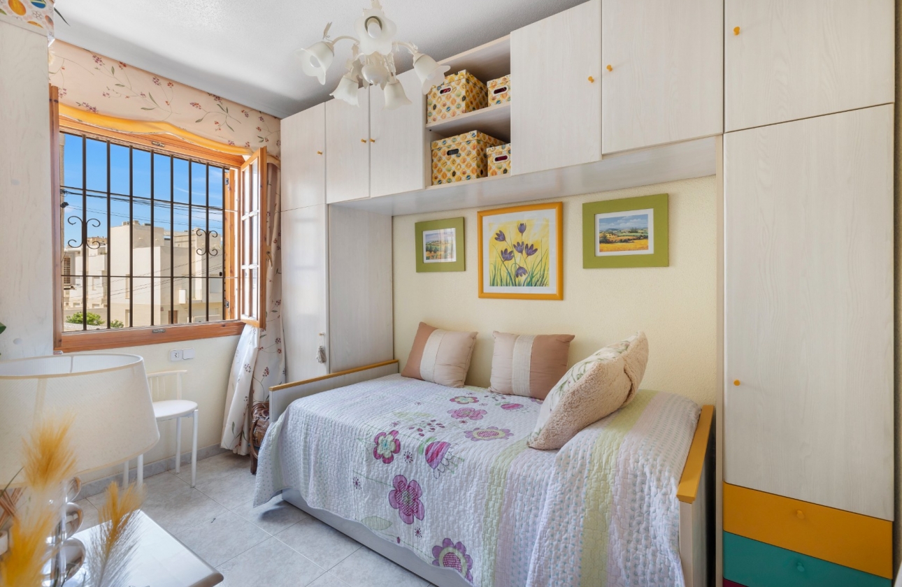 Rynek wtórny - Villa - Torrevieja - Zona los Frutales