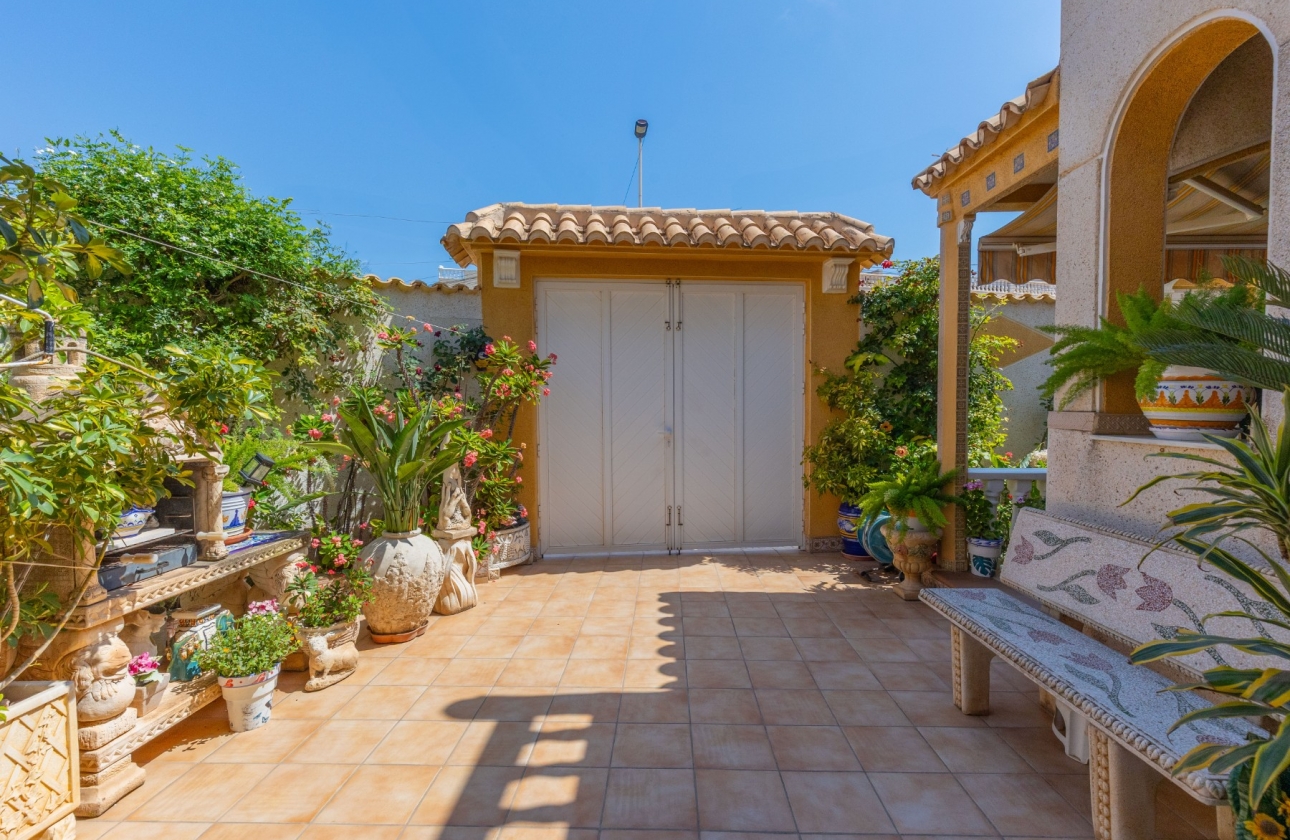 Rynek wtórny - Villa - Torrevieja - Zona los Frutales