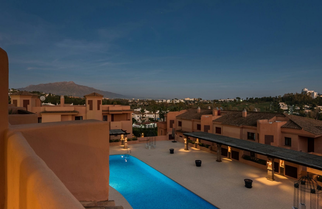 Obra nueva - Apartment - Benahavís