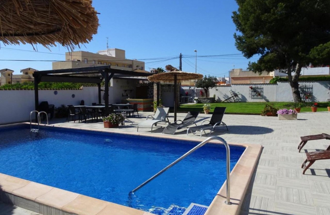 Rynek wtórny - Villa - Orihuela Costa - Cabo Roig