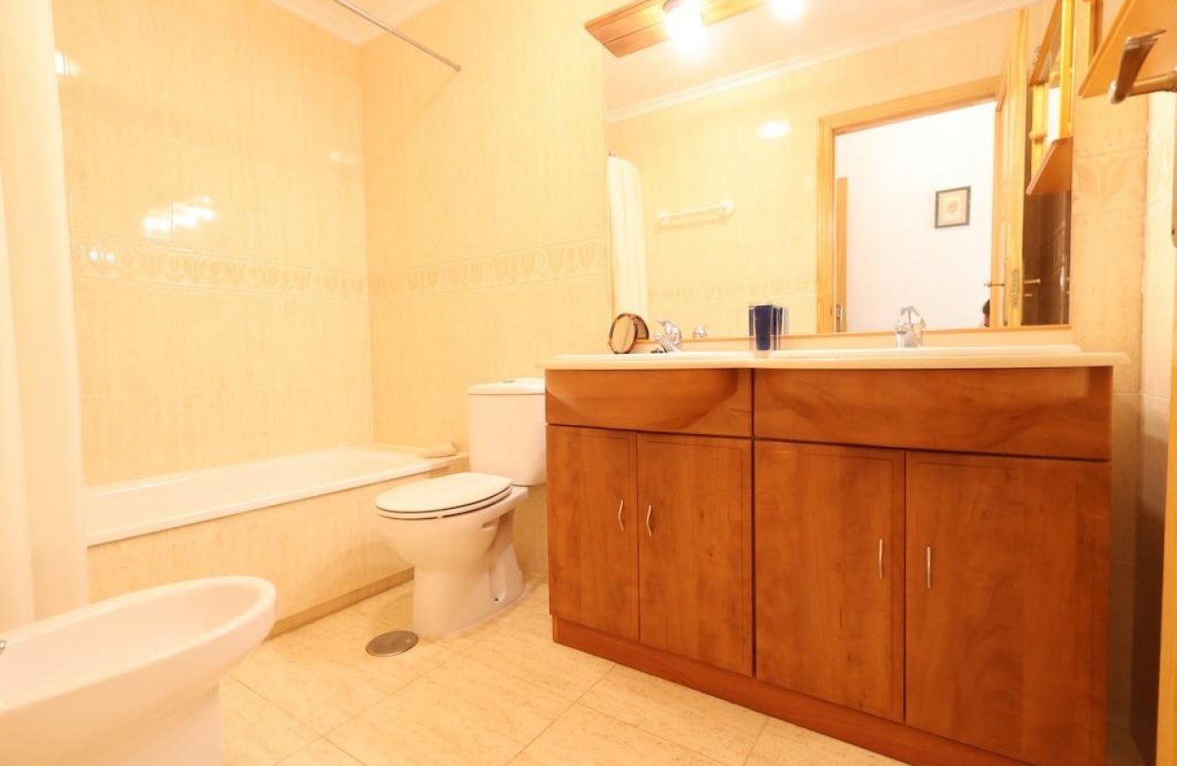 Rynek wtórny - Bungalow - Orihuela Costa - Punta Prima