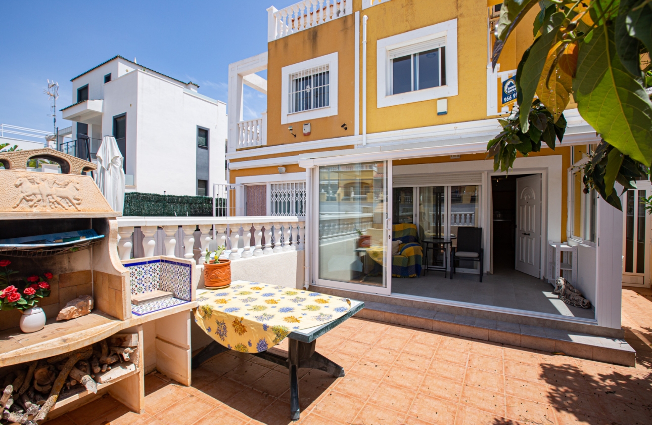 Resale - Townhouse - La Zenia